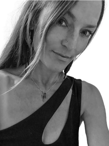 lauren | women's issues strategist